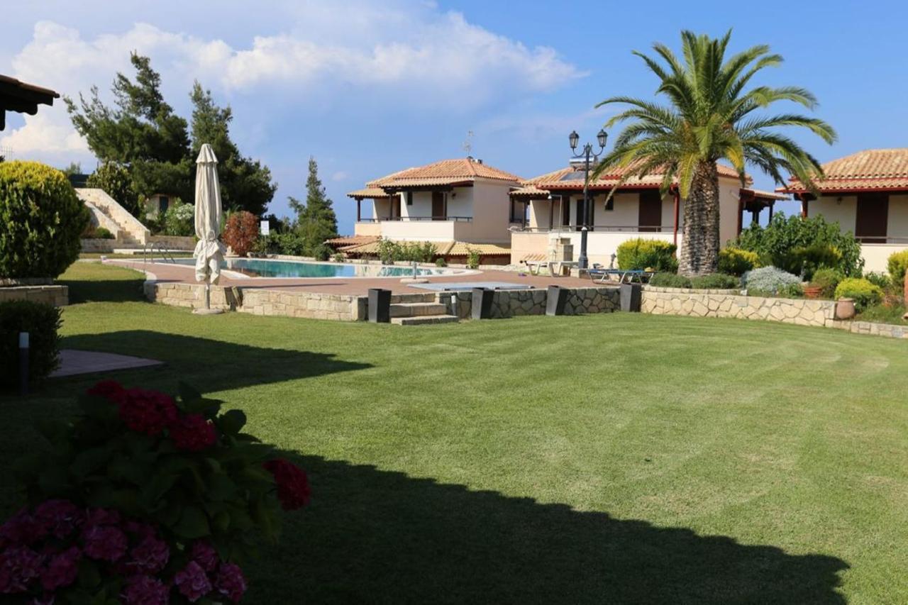Porto Thea Alexandra Shared Pool Villa, 阿菲托斯 外观 照片