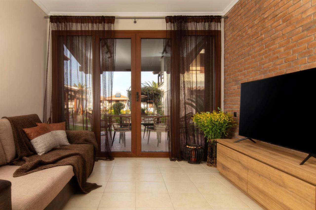 Porto Thea Alexandra Shared Pool Villa, 阿菲托斯 外观 照片